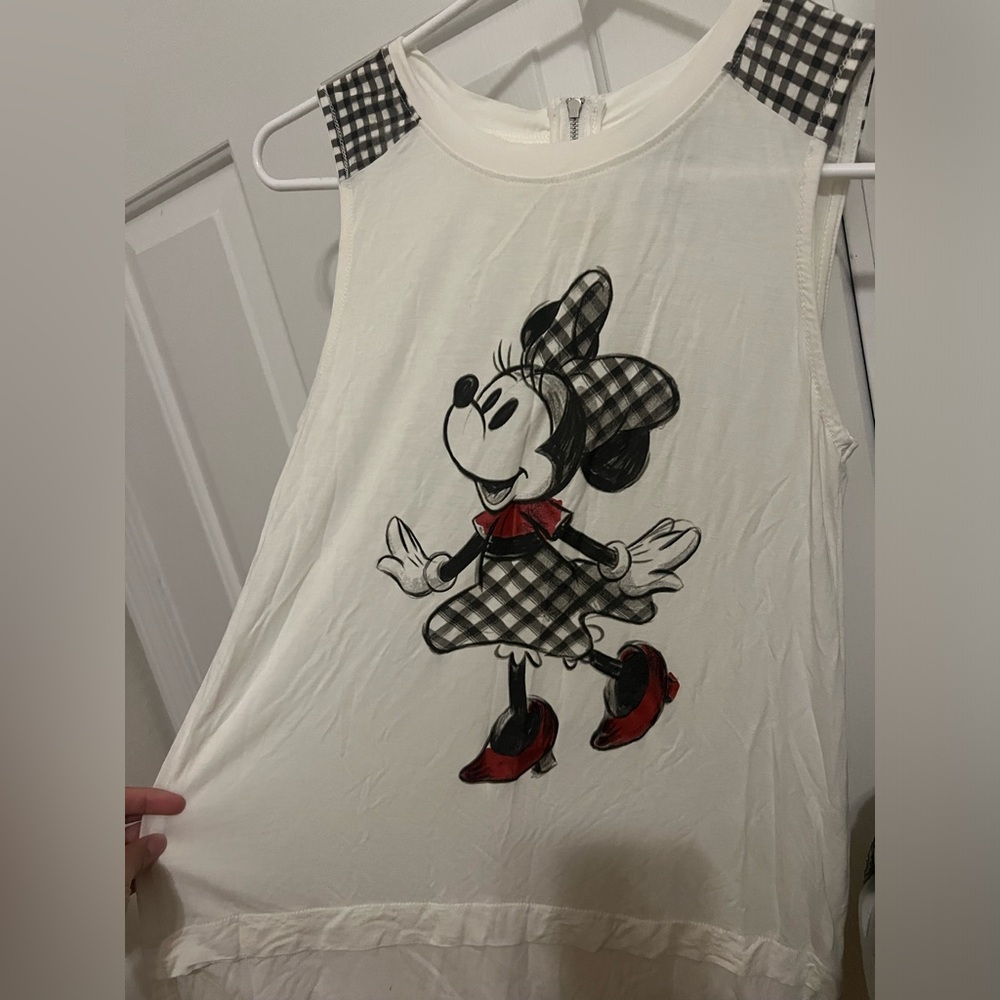 Minnie Mouse tank top